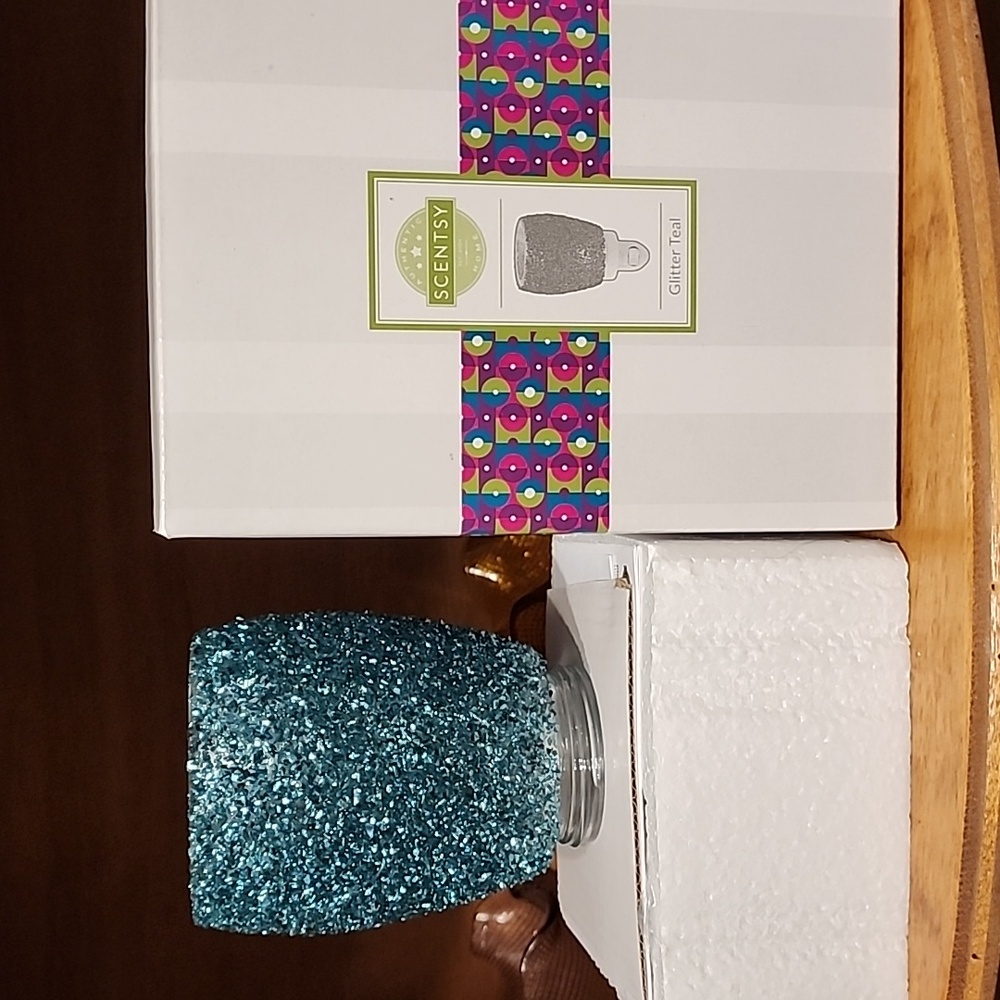 Scentsy Glitter Teal Plug-in